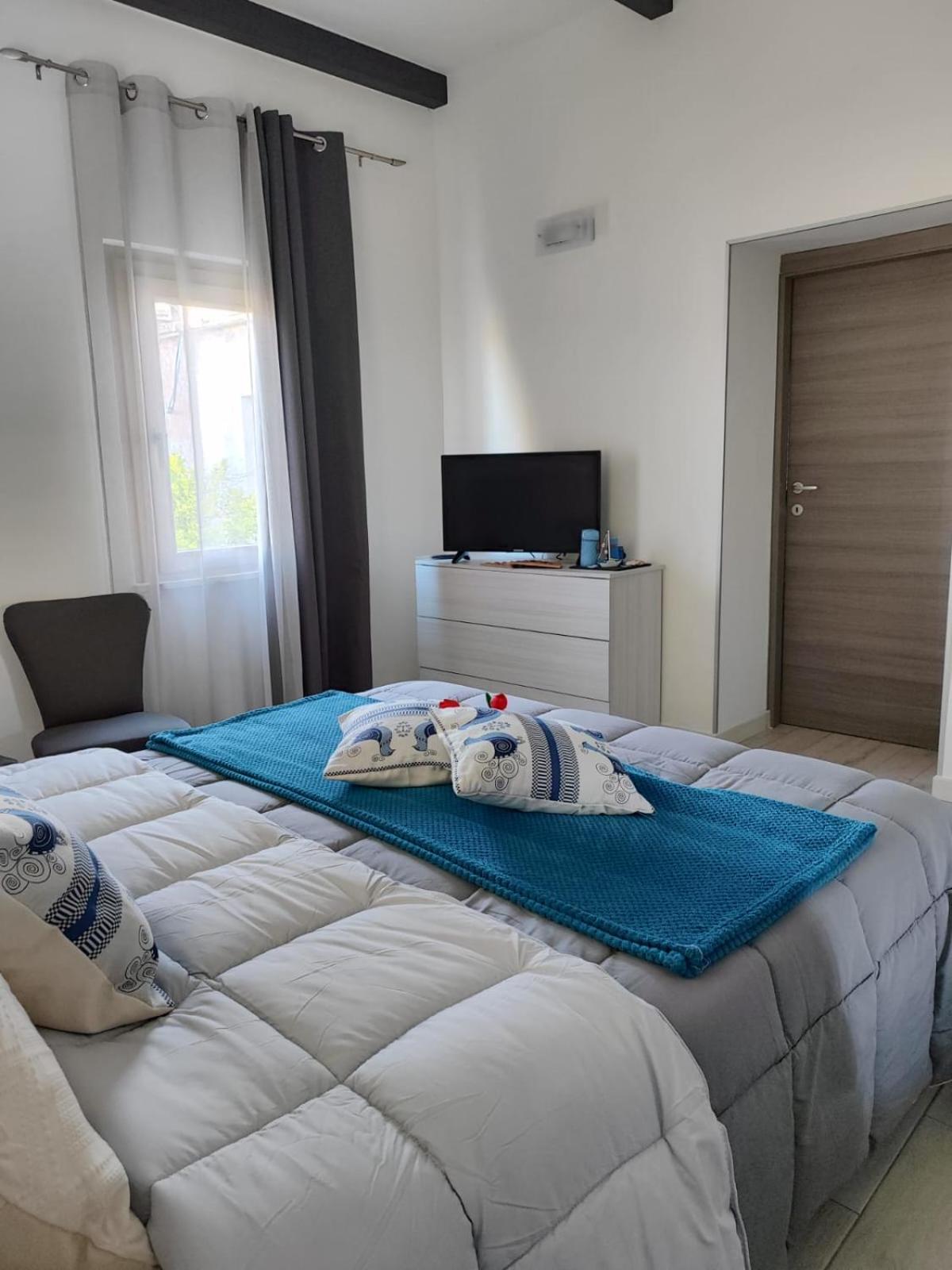 Casa Vacanze Con Giardino I Girasoli - Cin It 09006 - 9 C 2000 R4042- Сорсо Экстерьер фото