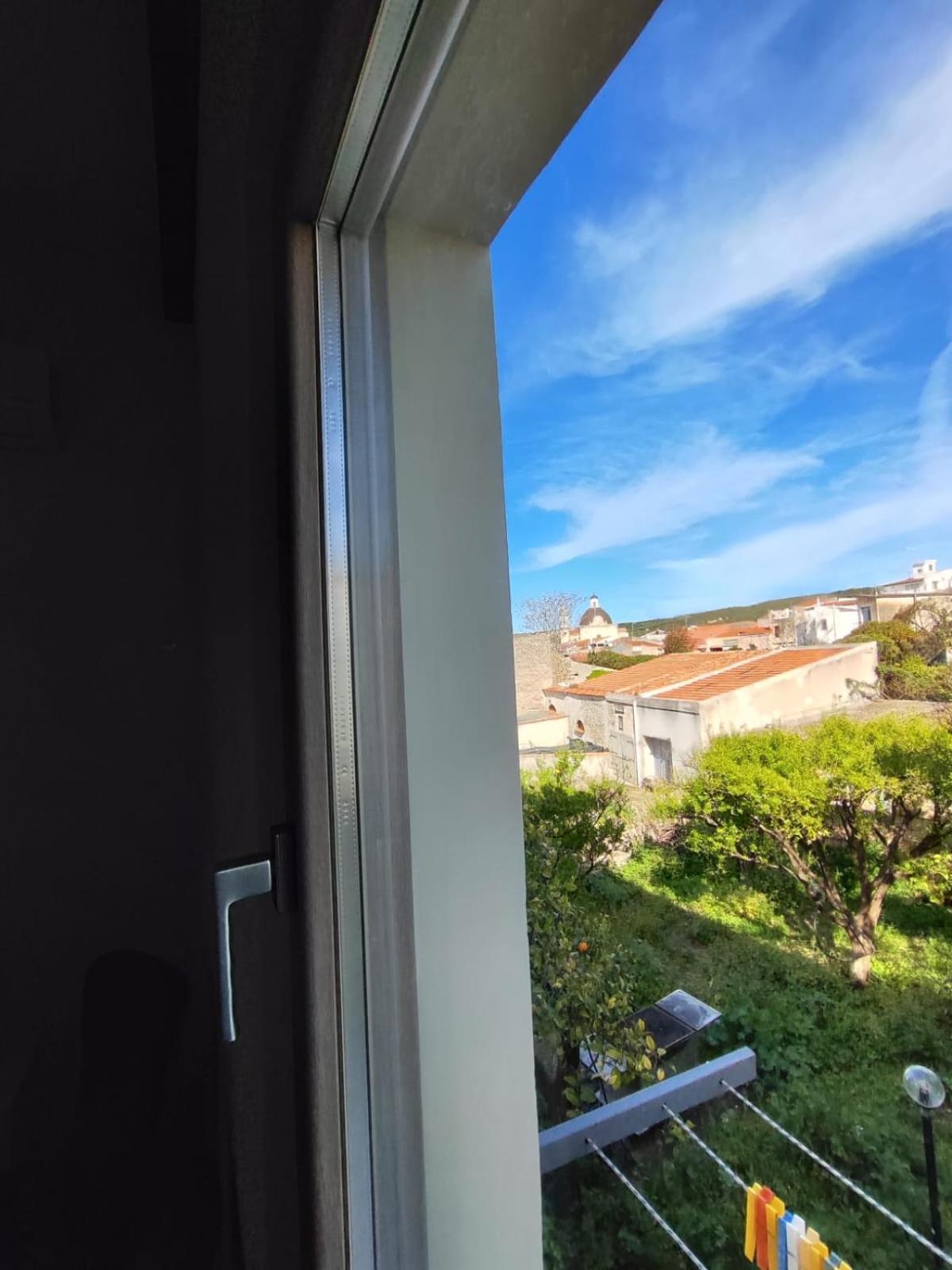 Casa Vacanze Con Giardino I Girasoli - Cin It 09006 - 9 C 2000 R4042- Сорсо Экстерьер фото